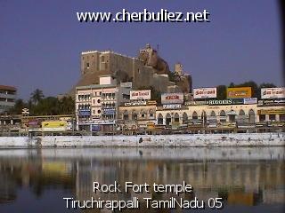 légende: Rock Fort temple Tiruchirappalli TamilNadu 05
qualityCode=raw
sizeCode=half

Données de l'image originale:
Taille originale: 106873 bytes
Heure de prise de vue: 2002:03:06 13:15:36
Largeur: 640
Hauteur: 480
